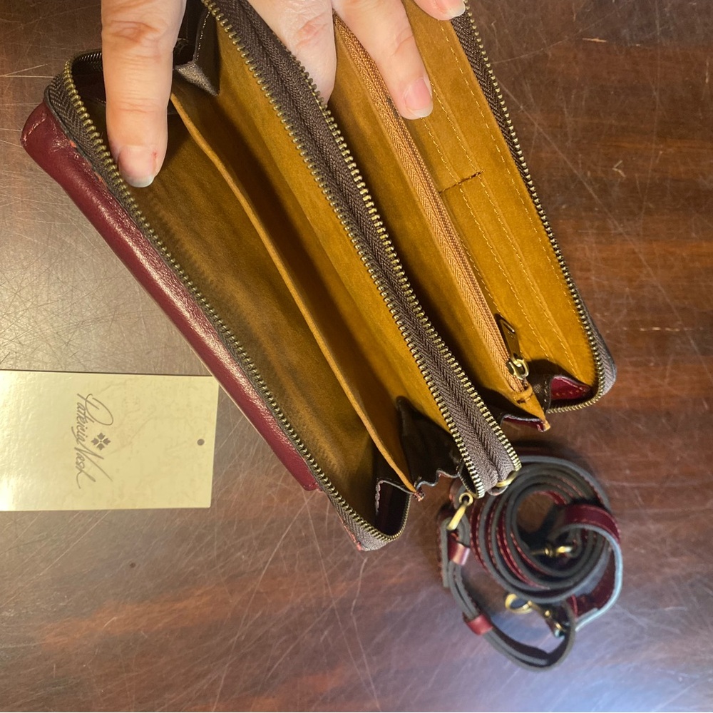 Patricia Nash Burgundy Leather Crossbody Wallet - Picture 8 of 8